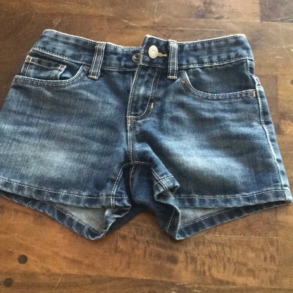 Old Navy 8 Slim denim shorts